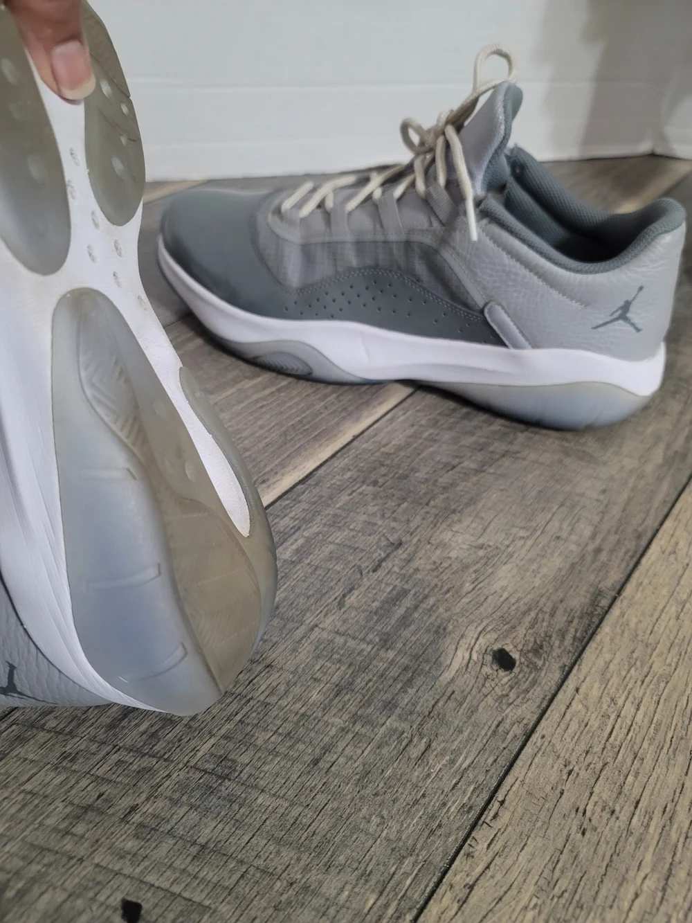 Air Jordan 11 CMFT Cool Gray Men's Low-Top Athletic Sneakers Sz 12